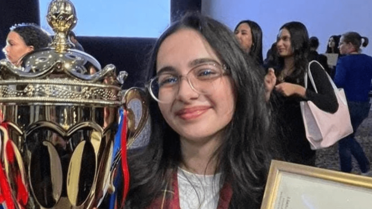 Pakistani Student Rania Ali Shines at Harvard MUN in Dubai