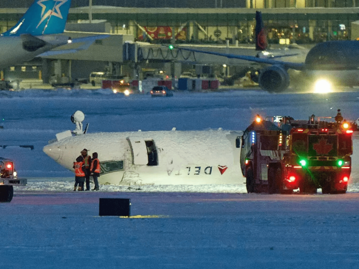 18 Injured as Delta Air Lines Plane Flips Upside Down