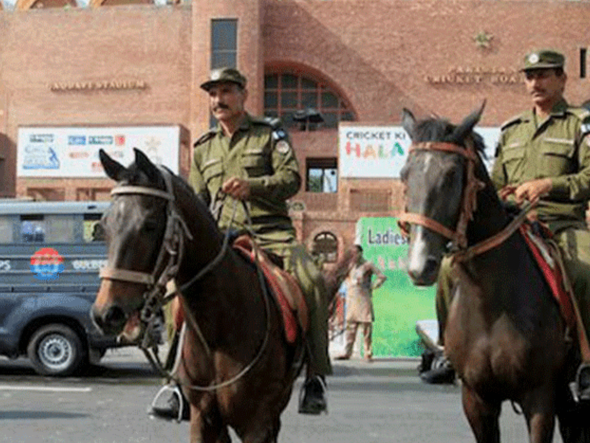 100 Police Officers Dismissed for Refusal to Perform Their Duties