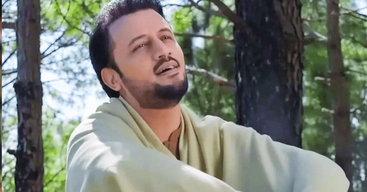 Atif Aslam Live Performance: Sparks Fan Sing-Along