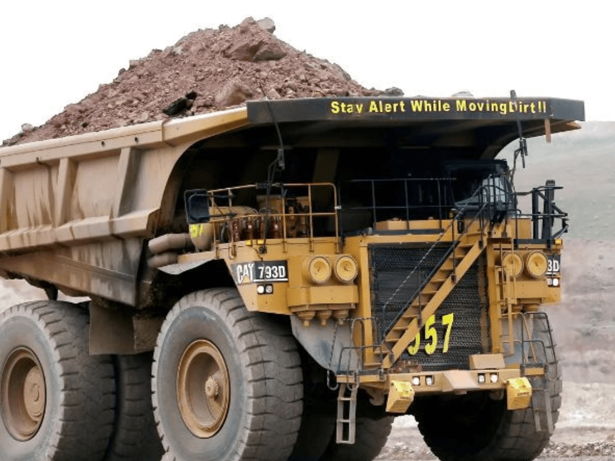 Smart Mining Tech: China Launches 100 AI-Powered Trucks