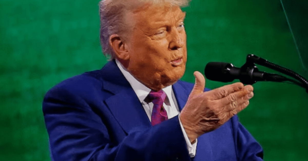 Trump Praises Pakistanis as 'Brilliant' During Tense Interview
