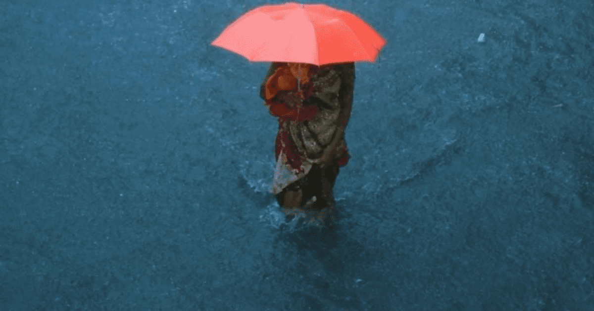 India monsoon rains arrive early