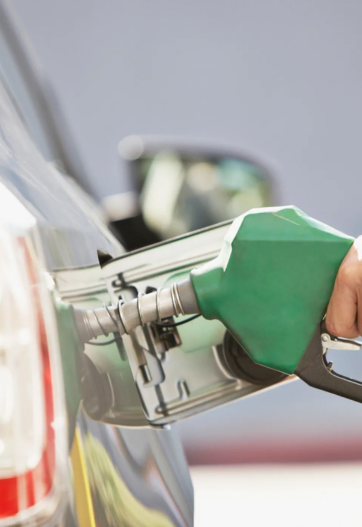Oil Marketing Crisis: Industry Leaders Demand PM's Attention